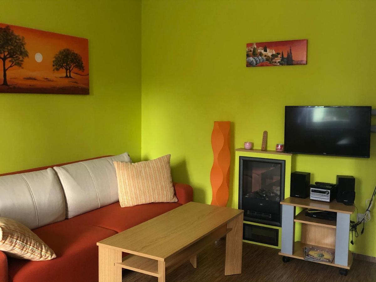 Ferienwohnung Orbit Karlov  Exterior foto